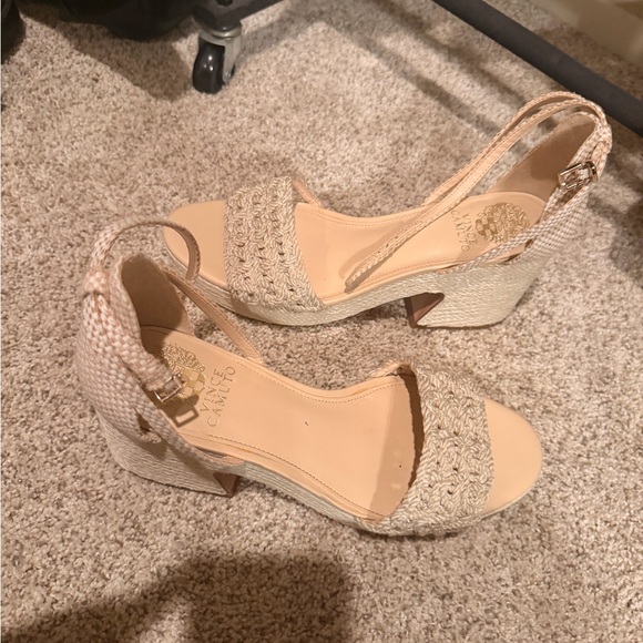 Vince Camuto braided woven thick block sandal heels cream color - Picture 2 of 3